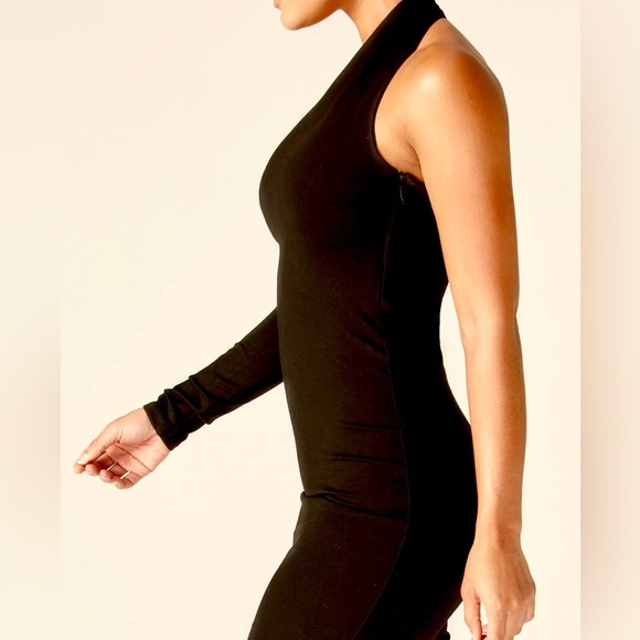 NWT Beautiful Super Sexy Little Midi Black Dress, by ALIEVA, w/stretchy material - Picture 9 of 16
